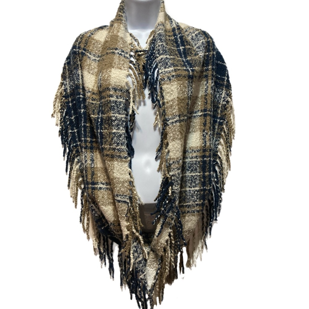 Plaid infinity scarf blue tan cream soft, 33.5"x11.5" plus fringe EUC 13000